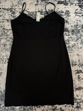nine britton Black Scallop-Edge Slip Mini Dress